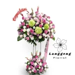 standing flower warna pink di toko bunga Bekasi